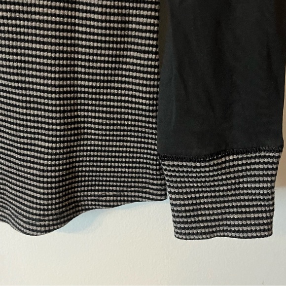 Columbia Long Sleeve Top Women’s size XL Unisex Ribbed Striped Black Gray - Picture 6 of 9